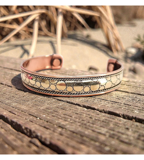 Bracelet Cuivre & Aimants – Motifs Cercles Harmonie sur Bois