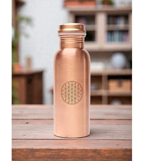 Bouteille en Cuivre Pur avec Fleur de Vie en intérieur