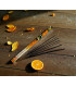 Encens Vanille & Orange HEM 10g - bâtonnets sur table