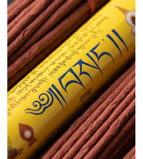 Encens Tibétain Hari Om – gros plan