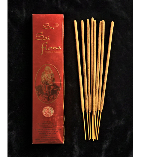 Encens Nag Champa Saï Flora sur fond noir