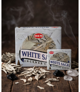 Encens Sauge Blanche HEM en Cônes sur lit de sauge