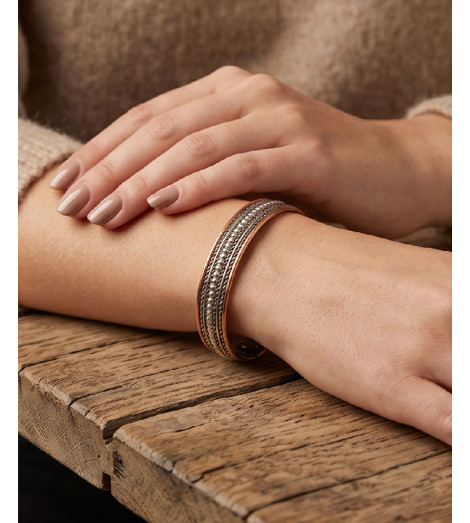 Bracelet Cuivre et Aimants – Décor Petites Torsades porté